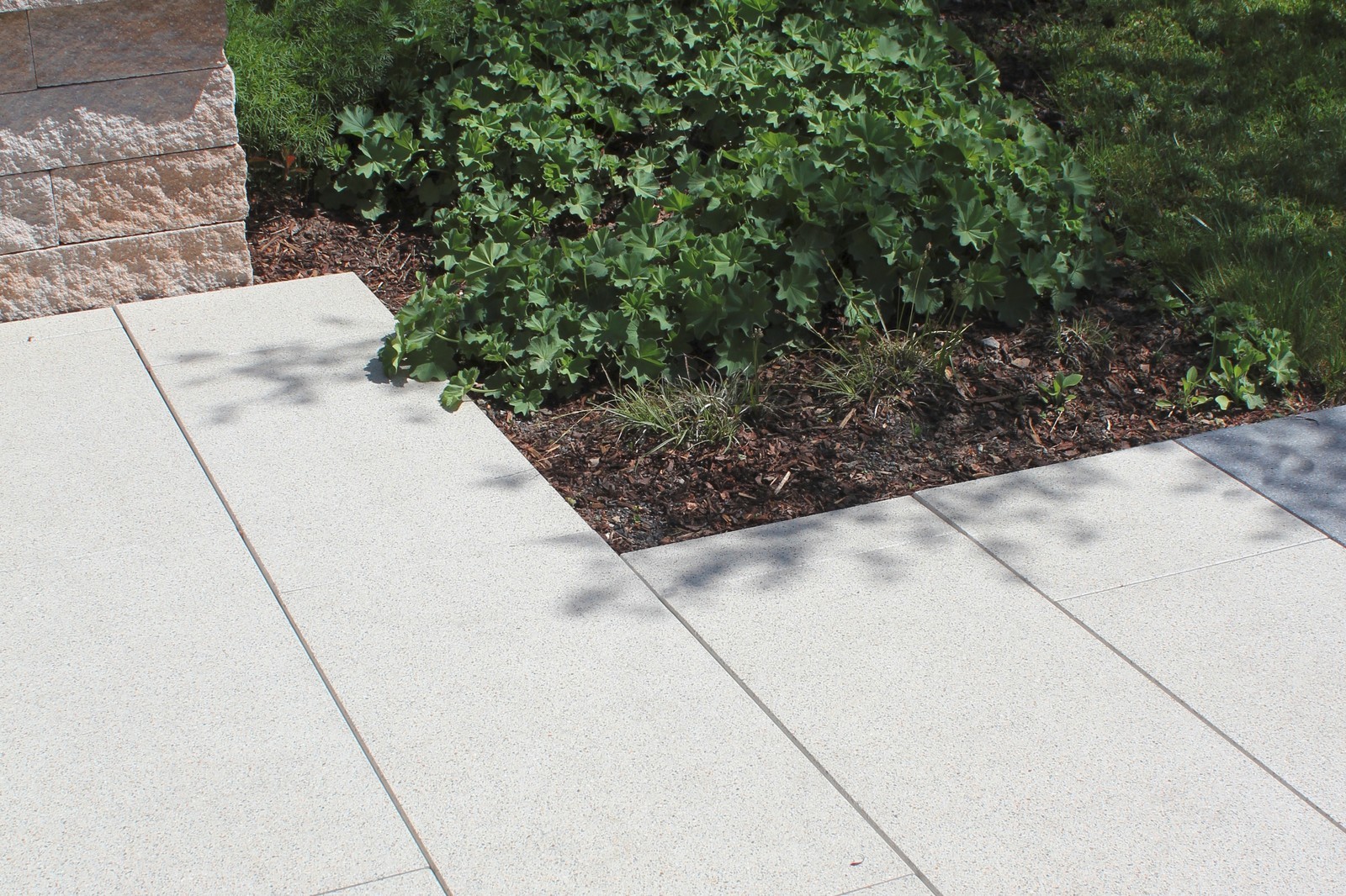 plainstone Platten Rinn Betonsteine und Natursteine